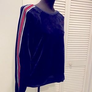 EV1 (Ellen DeGeneres) Velour Crewneck Sweatshirt. So Soft, Comfy, and Fun!🇺🇸